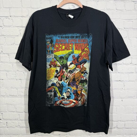 Vintage Marvel Shirt Large Super Heroes "Secret Wars" Comic Collectible Y2K - Picture 1 of 8